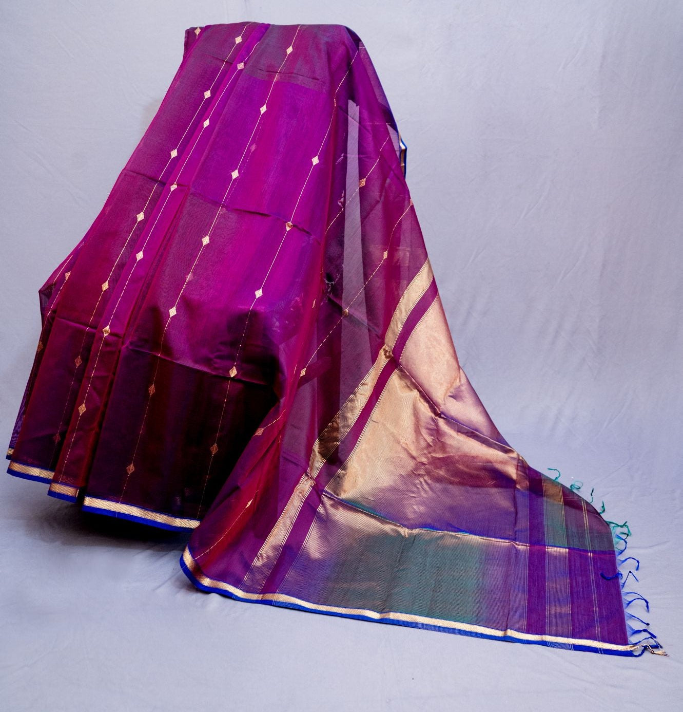 dual-tone magenta & deep wine